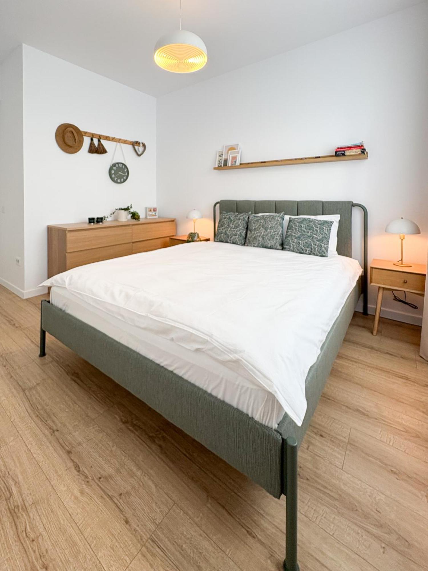 The Cozy Flat - Modern, New, 2 Apartment, Parking *